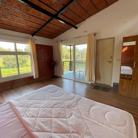 Lake Ripples - Farmstay & Camping Ponnampet Kültér fotó
