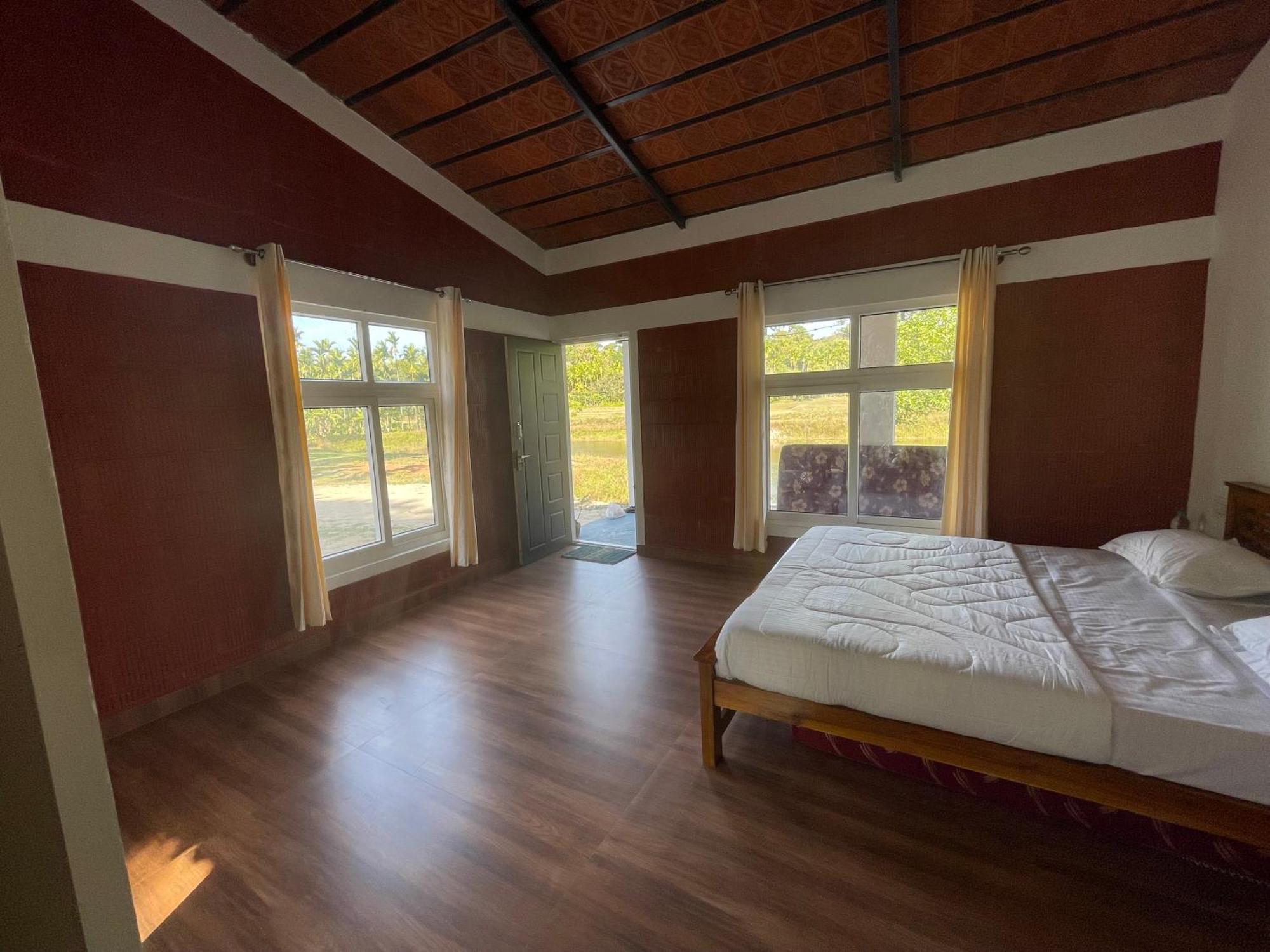 Lake Ripples - Farmstay & Camping Ponnampet Kültér fotó